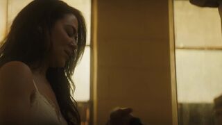 Gail O'Grady, Rachel Hilson hot, Camille Guaty sexy - Duster s01e03-04 (2025)