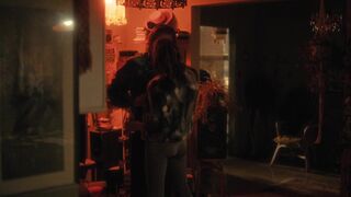 Matea Milinkovic nude - El Paraiso (2023)