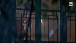 Valentina Lodovini nude sex - La giusta distanza (2007)