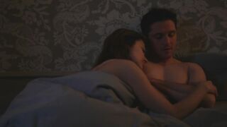 Lorene Devienne nude - Le prolongement de moi (2012)