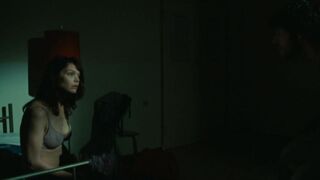 Mona Petri nude - Taxiphone (2010)