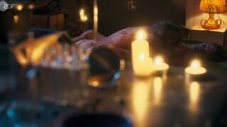 Svenja Jung nude, Martina Schone-Radunski nude - Sterben fur Beginner (2024)