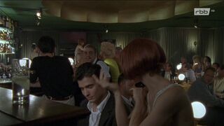 Sylvie Bertin nackt - Das Gluck ihres Lebens (2002)Topless Actrees - Striptease Scene