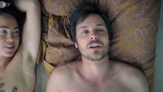 Amelie Miloy nackt, Barbara Prakopenka nude - Nudity and After Sex Scenes. Die Stille am Ende Der Nacht (2024)