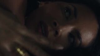 Amanda Peet sexy, Olivia Munn - Your Friends and Neighbors (2025)