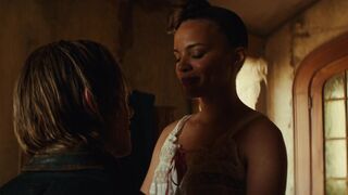 Esme Creed-Miles hot, Leslie Grace hot - The Thicket (2024)