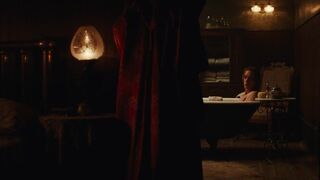 Esme Creed-Miles hot, Leslie Grace hot - The Thicket (2024)