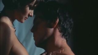 Wendy Hamilton nude - Ski School 2 (1994)