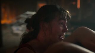 Olivia Morris topless, Sara-Marie Maltha - The Head (2025)