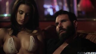 Kamille Leai sexy, Tatum Miranda sexy – Cat Run 2 (2014)