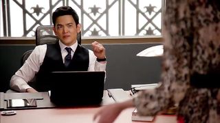 Karen Gillan Sexy - Selfie (2014) s1e1