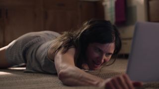 Kathryn Hahn nude - Mrs. Fletcher s01e03 (2019)