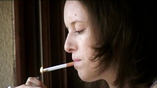 Katia Leclerc O'Wallis (Katia O'Wallis) - Derniere Cigarette (2005)