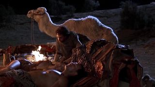 Kelly Hu nude fight and sex scene ⭐ The Scorpion King (2002)