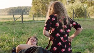 Klara Deutschmann nude - Reiterhof Wildenstein s01e01 (2019)