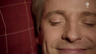 Kristina Doerfer Nude - Auf Herz und Nieren s01e01 (2012)