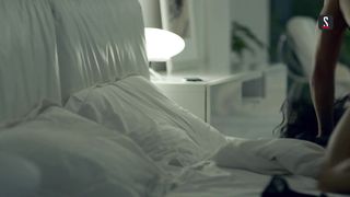 Olga Sutulova naked - Soderzhanki s01e01 (2019)