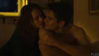 Paula Beer nude - Le chant du loup (2019)