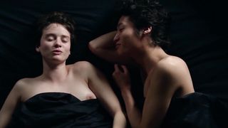 Pauline_Etienne_-_Tokyo_Fiancee-(2014)-nude scene