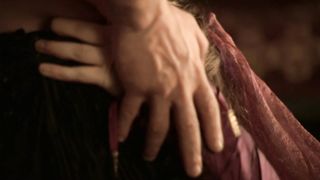 Perdita Weeks sexy – The Tudors s01e02 (2007)