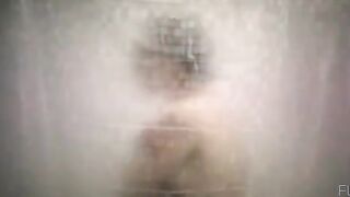 Rachel McAdams sexy, Rachel Weisz nude - Disobedience (2018) webq vers. Explicit Kissing Scene