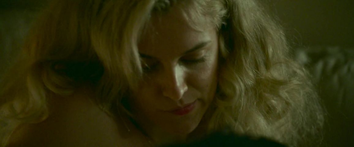 Riley keough topless