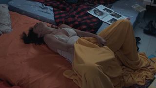 Romane Bohringer nude - L'amour flou (2018)
