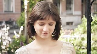 Romy Lauwers Nude - Het Leven Is Vurrukkulluk - Extra Scene (NL 2018)