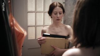 Roxane Duran nude - Krieg der Traume s01e05 (2018)