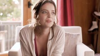 Ooops ⭐ Roxane Mesquida Nude ⭐ Nos futurs (2015)