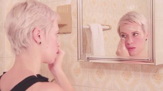 Rubia Romani nude - Lovedoll (2015)