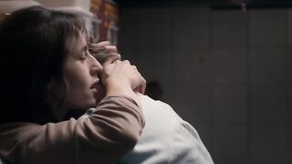 Sarah Adler naked - The Cakemaker (2017)