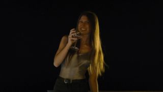 Sarah Bonrepaux, Alice David nude - Monsieur Je-Sais-Tout (2018)