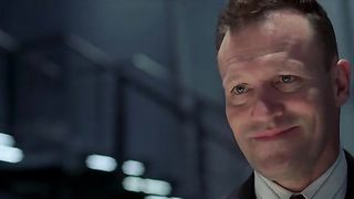 Sarah Wynter Nude - The 6th Day (2000)