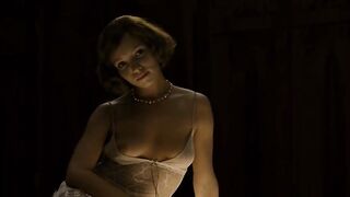 Sarka Petruzelova Nude - I Served the King of England (2006)