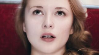 Shannon Tarbet - Love Is Blind (2019)