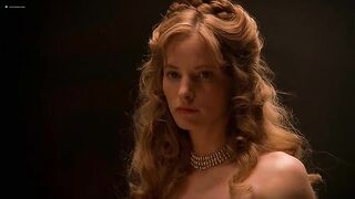 Sienna Guillory Nude - Helen of Troy (2003)