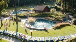 Sofia Leboutte, Sylvia Dierckx nude - Vihta (2018)