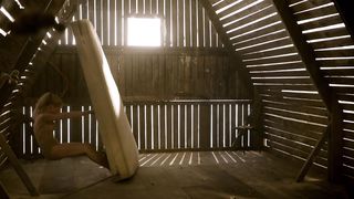 Solsikke Lausten nackt - Som Folger Solen (2013)