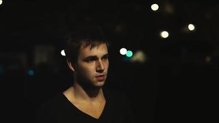 Stefanie van Leersum Nude - Sevilla (2012)