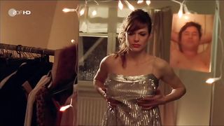 Suzan Anbeh Nude - Leo und Marie - Eine Weihnachtsliebe (2008)