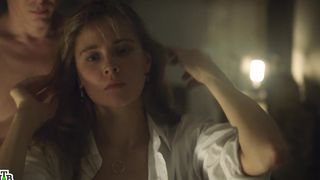 Viktoriya Romanenko nude - Odin s01e05 (2018)