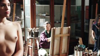 Violet Ryder, Sofia Vergara nude - Bent (2018)