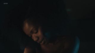 Xosha Roquemore, Ashley Romans, Ari Graynor nude - I'm Dying Up Here s02e04 (2018)