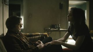 Xosha Roquemore, Ashley Romans, Ari Graynor nude - I’m Dying Up Here s02e04 (2018)