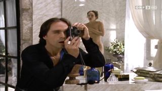 Lara-Joy Korner naked - Todliche Diamanten (1998)