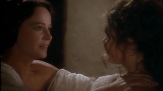 Laura Antonelli, Clelia Rondinella Nude - La Venexiana (1986)