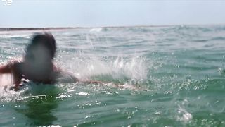 Laura Kajer nude - Badehotellet s06e01 (2019)