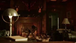 Laura Vandervoort Nude - Bitten (2014) s01e09