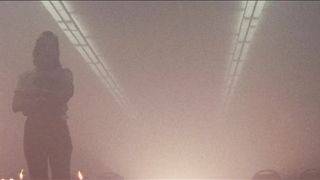 Lilli Lorenz nude - Luz (2018)